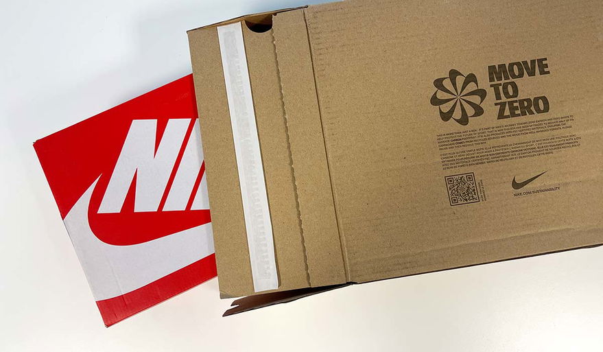 Nike Sneaker Double Boxed Versandkarton