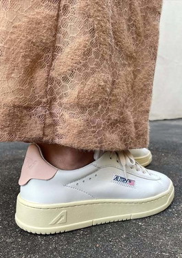 Autry Dallas Instagram shot by petrin_1965 (98963117)